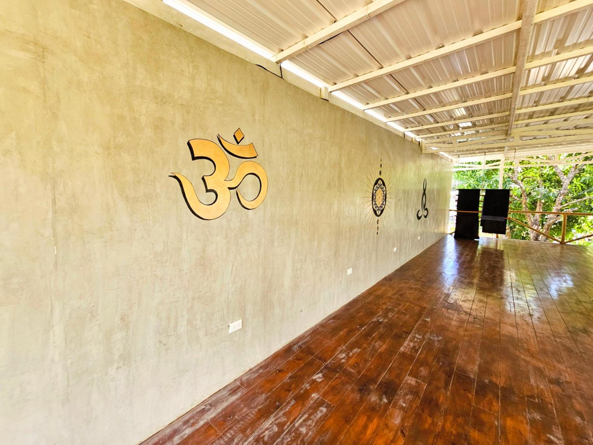 Don Jon'S Surf And Yoga Lodge Playa Santa Teresa  Exterior photo