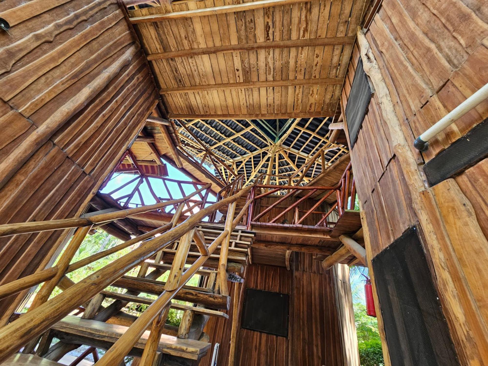Don Jon'S Surf And Yoga Lodge Playa Santa Teresa  Exterior photo