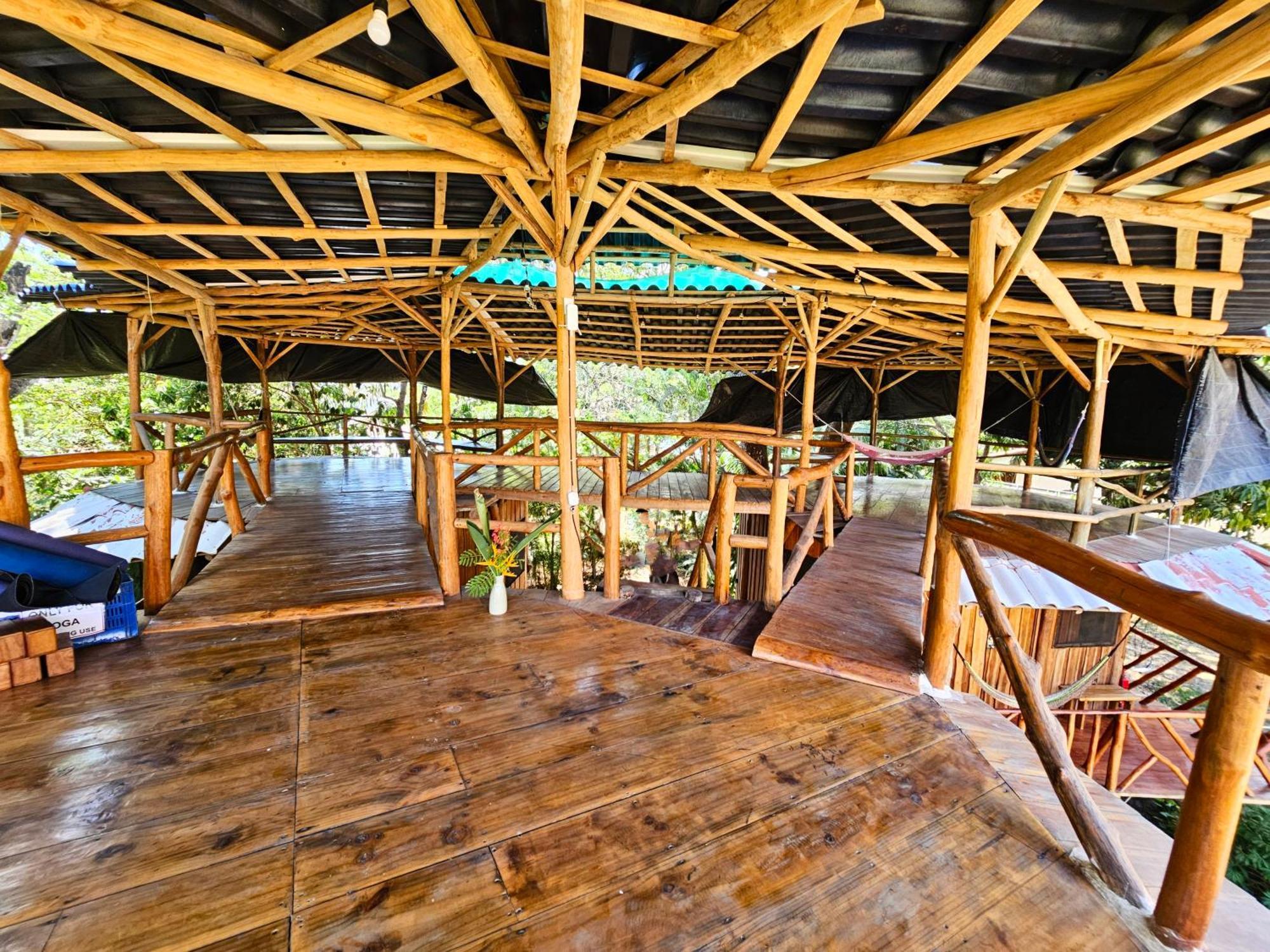 Don Jon'S Surf And Yoga Lodge Playa Santa Teresa  Exterior photo