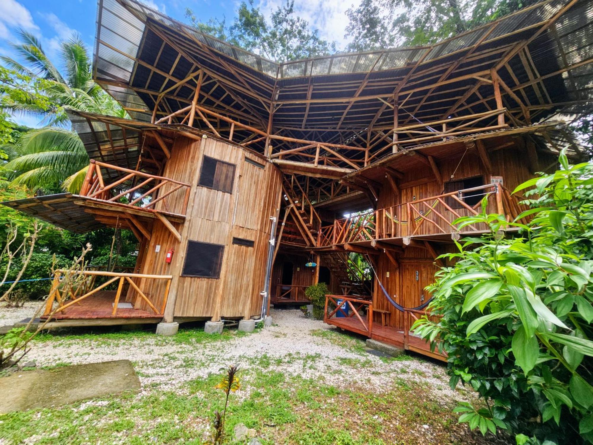 Don Jon'S Surf And Yoga Lodge Playa Santa Teresa  Exterior photo